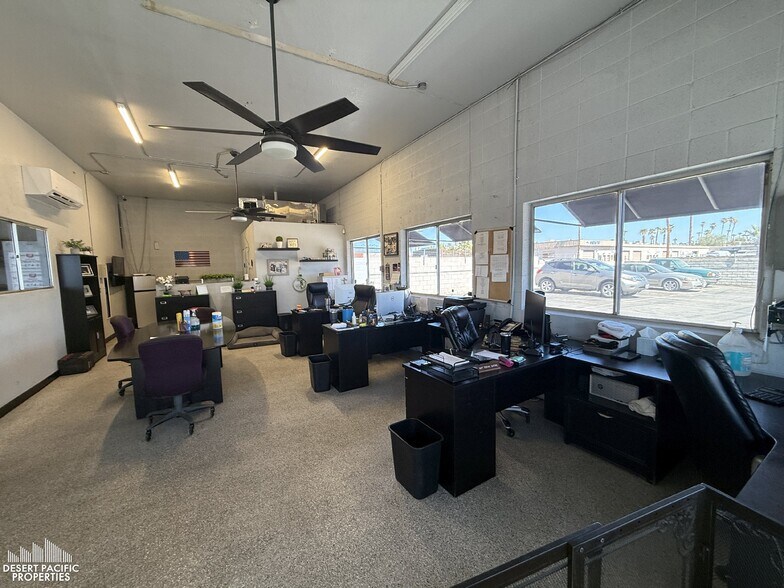 More Photos Of 74883 Velie Way, Palm Desert Service For Lease