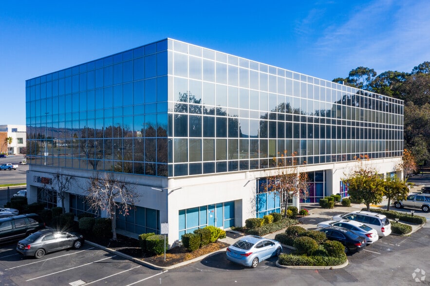 More Photos Of 3900 NewPark Mall Rd, Newark Medical For Lease