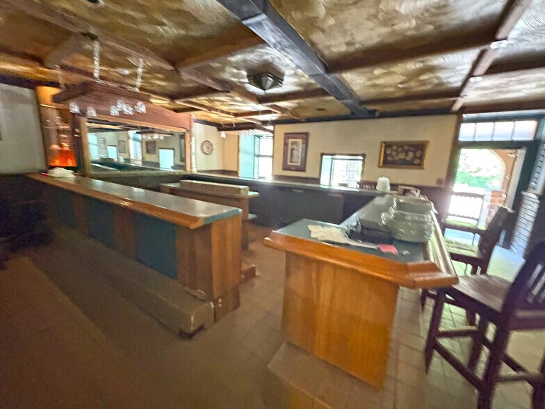 More Photos Of 5200 Franklintown Rd, Gwynn Oak Office For Lease
