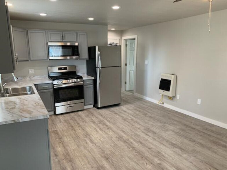 More Photos Of 415 S 11th E, Mountain Home Multifamily For Sale