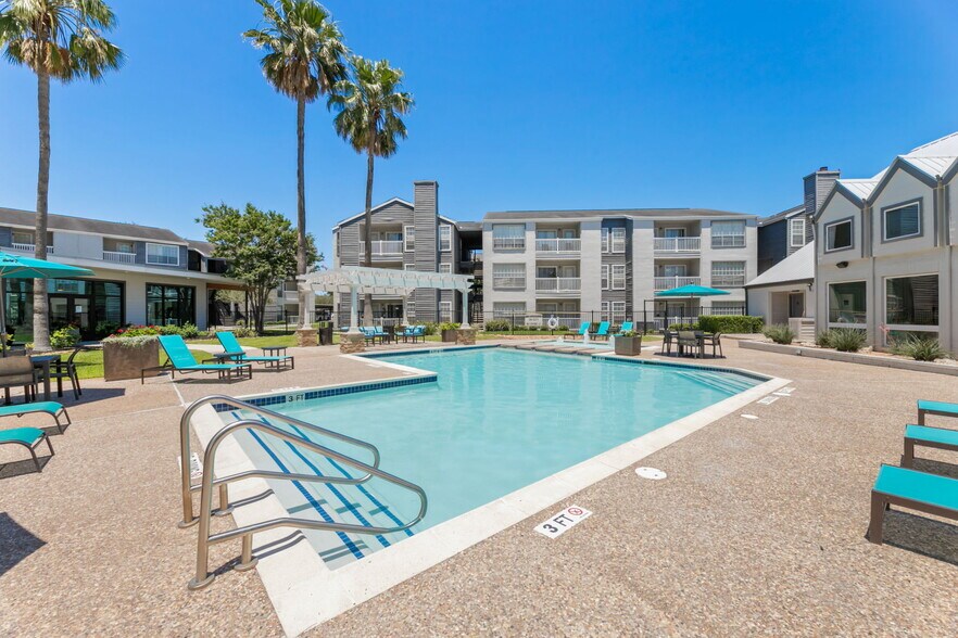 More Photos Of 6635 S Staples St, Corpus Christi Apartments For Sale