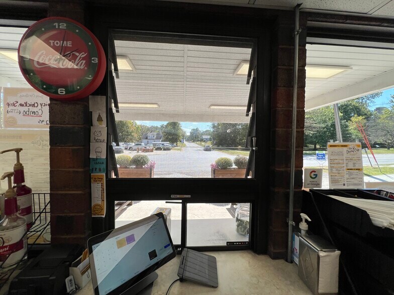 More Photos Of 440 W Main St, Lamoni Fast Food For Sale