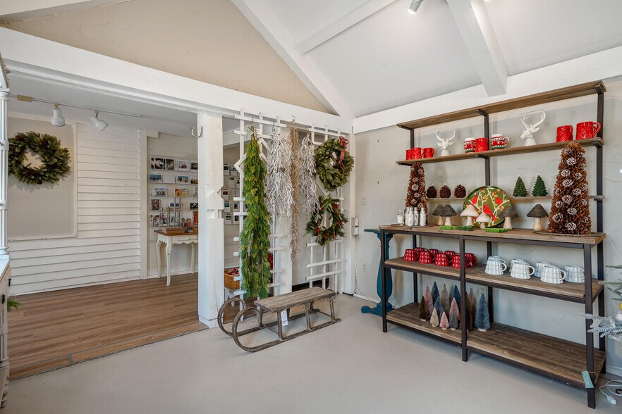 More Photos Of 2049 Post Rd, Wells Storefront Retail Office For Lease