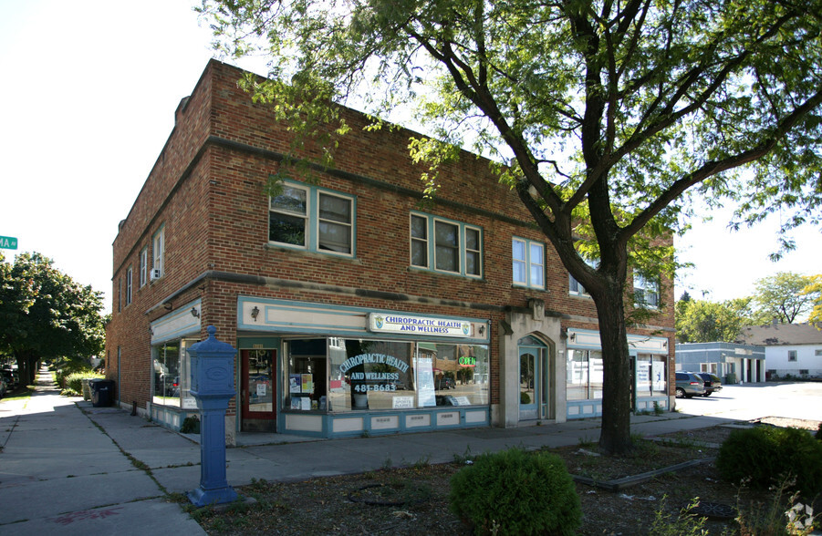 Primary Photo Of 3101 S Delaware Ave, Milwaukee Storefront Retail Residential For Lease