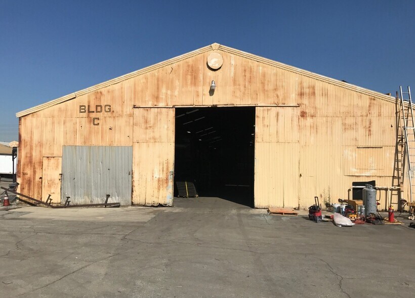 More Photos Of 15131 E Clark Ave, City of Industry Manufacturing For Lease