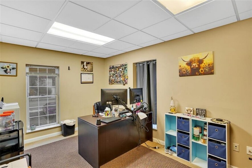 More Photos Of 1108 Ohio River Blvd, Sewickley Office For Sale