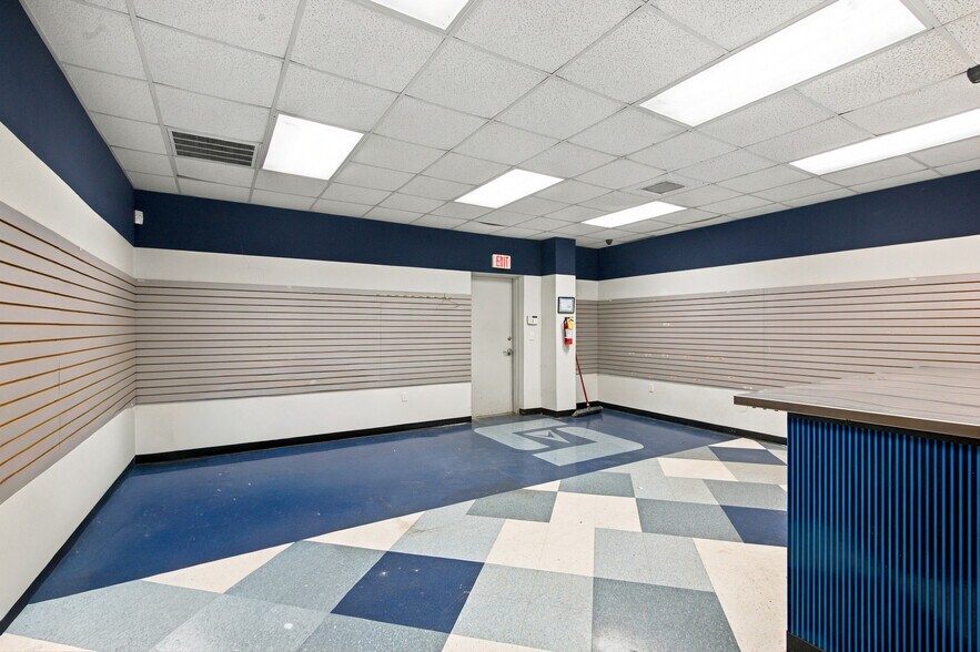 More Photos Of 512 Hartman Rd, Victoria Warehouse For Sale