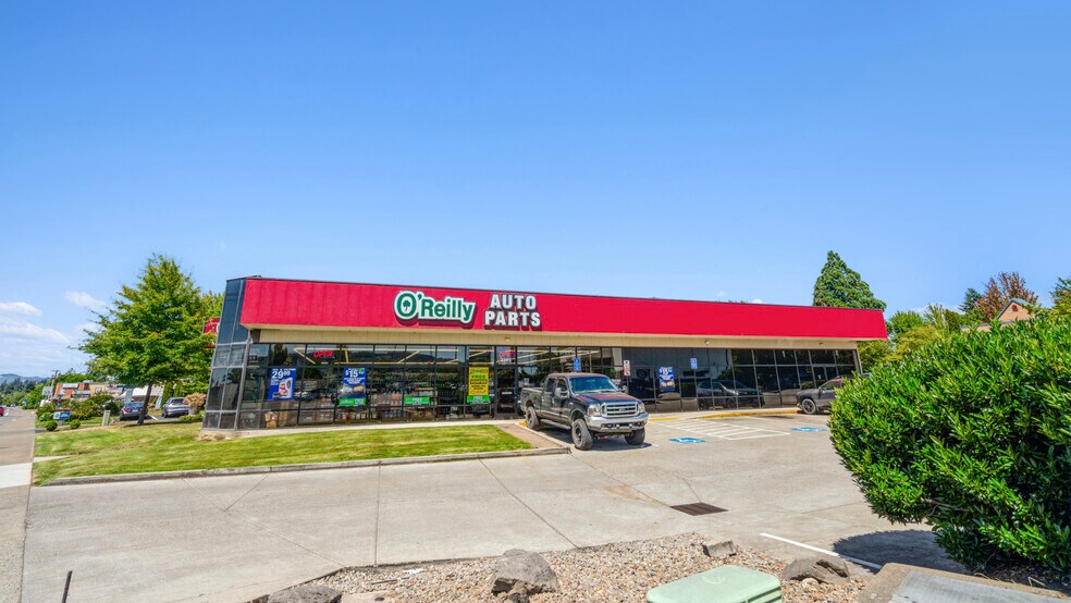 More Photos Of 2301 E Portland Rd, Newberg Freestanding For Sale