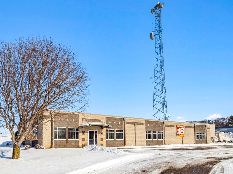 Primary Photo Of 5545 WI-93 Trunk, Eau Claire Movie Radio TVStudio For Sale