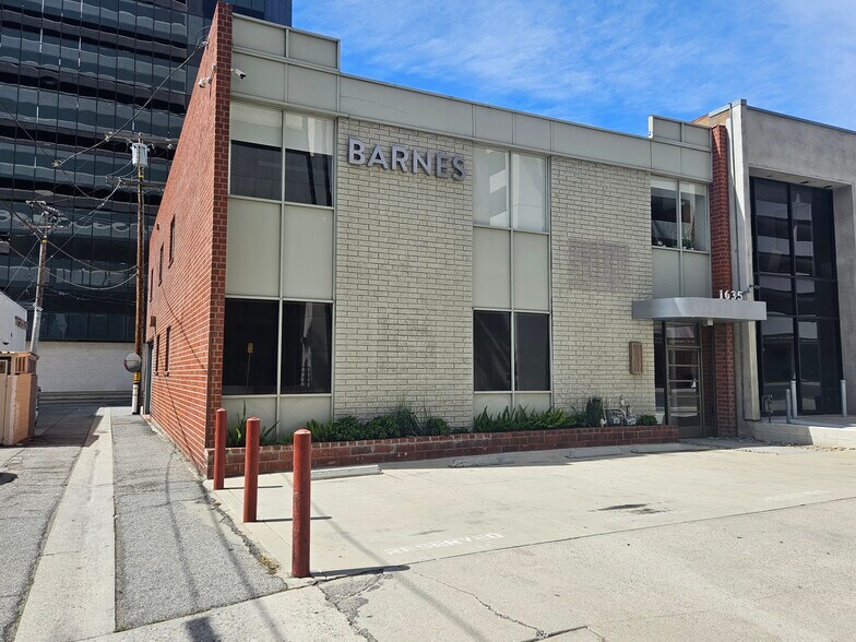 More Photos Of 1635 Pontius Ave, Los Angeles Medical For Lease