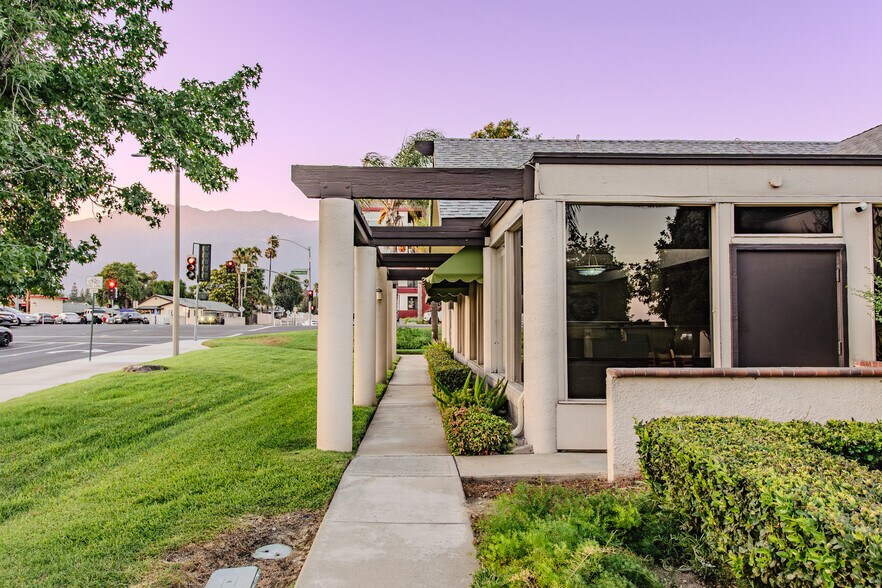 More Photos Of 10123 Foothill Blvd, Rancho Cucamonga Restaurant For Sale