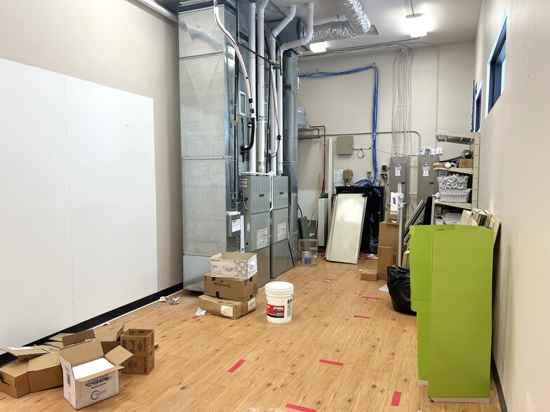 More Photos Of 209 Washington St, Brainerd General Retail For Sale