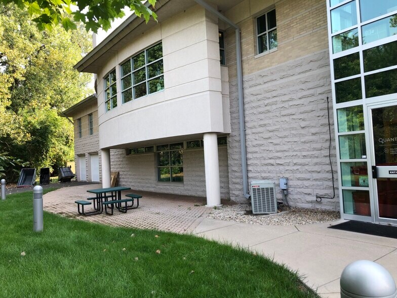 More Photos Of 7340 Crossing Pl, Fishers Medical For Lease