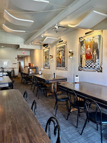 More Photos Of 724 S Massachusetts St, Lawrence Storefront Retail Residential For Lease