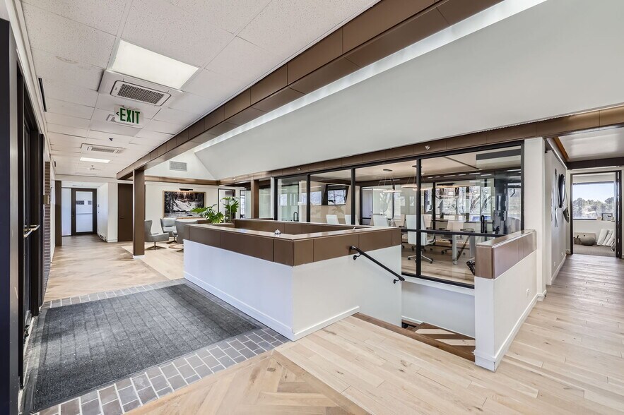 More Photos Of 5932-5934 McIntyre St, Golden Light Manufacturing For Sale