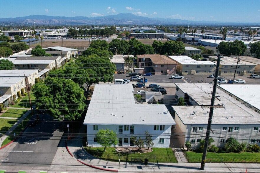 More Photos Of 1401 S Standard Ave, Santa Ana Apartments For Sale