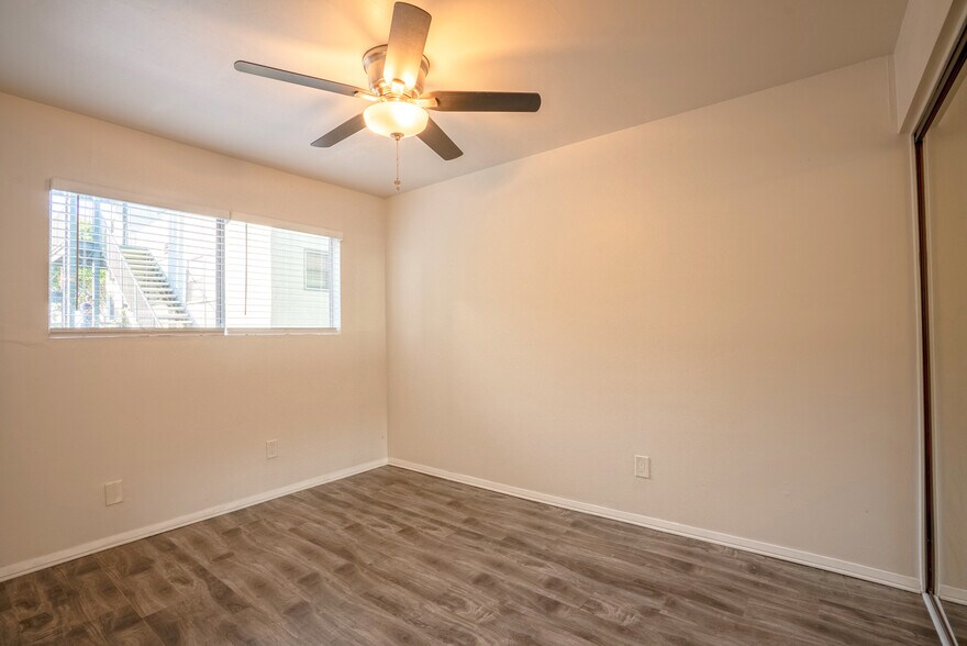 More Photos Of 1635-1639 Seal Way, Seal Beach Apartments For Sale