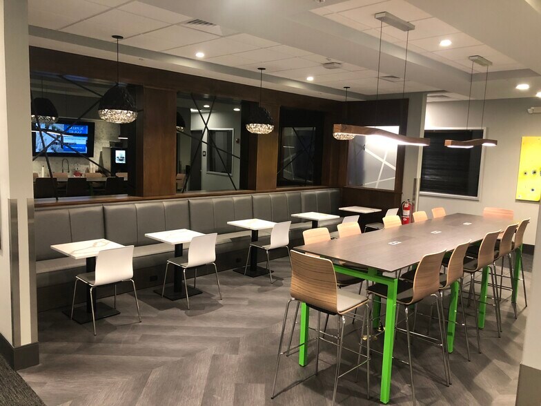 More Photos Of 10255 Commerce Dr, Carmel Coworking Space