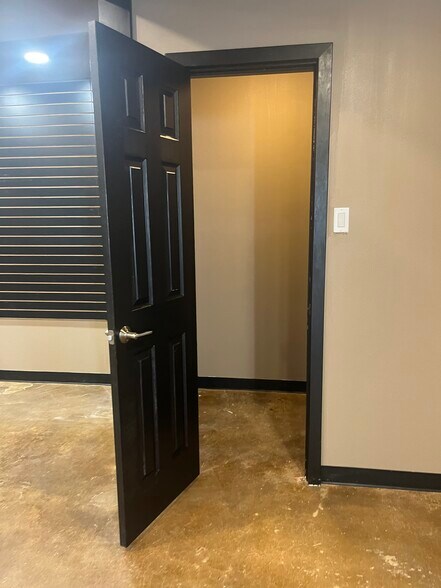 More Photos Of 5380 State Highway 276, Royse City Service For Lease