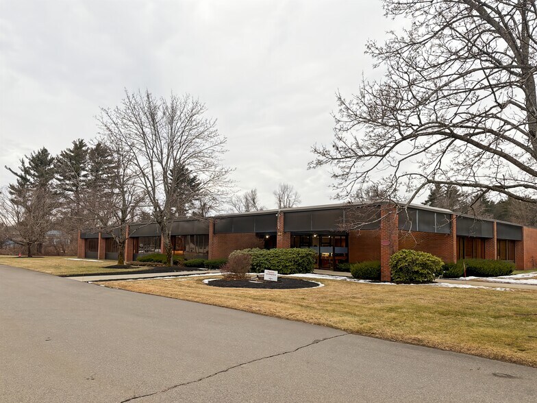 More Photos Of 264 S River Rd, Bedford Coworking Space