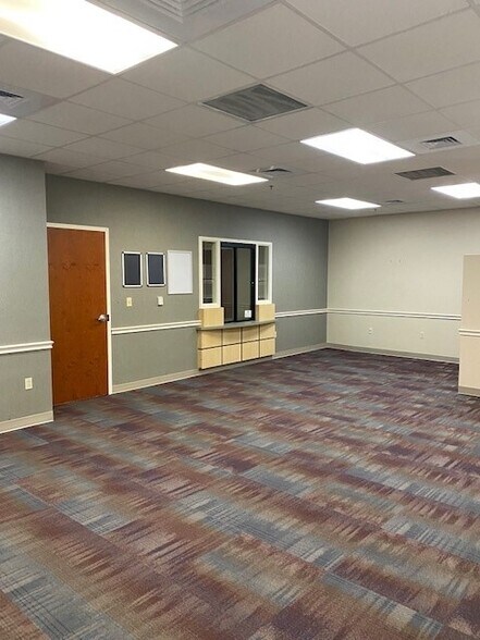 More Photos Of 3754 Highway 90, Pace Medical For Lease