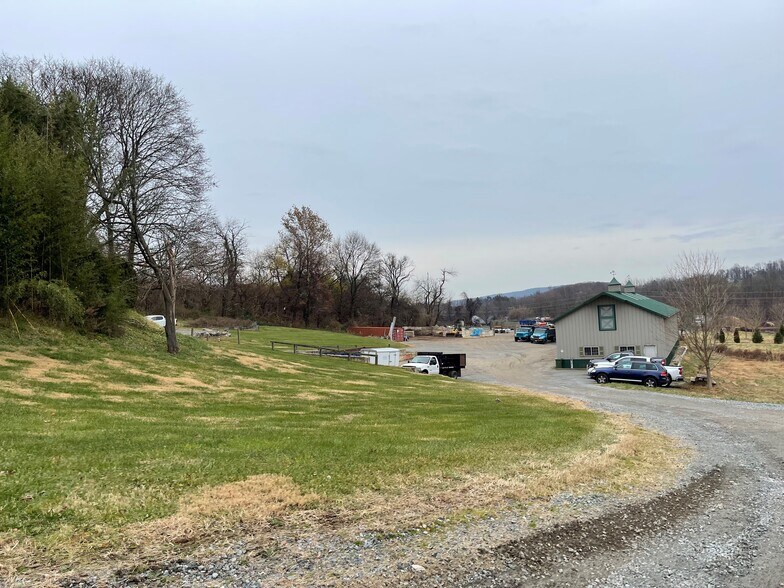 More Photos Of 1473 US Highway 22 E, Annandale Land For Lease