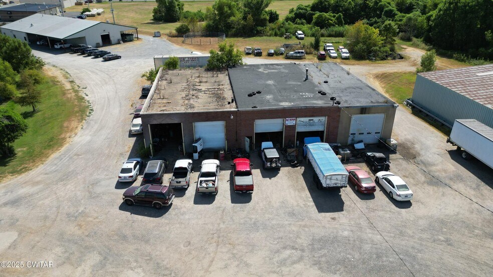 More Photos Of 410 W Reelfoot Ave, Union City Service For Sale