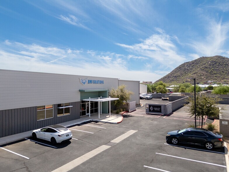 Primary Photo Of 1735 E Robin Ln, Phoenix Warehouse For Sale
