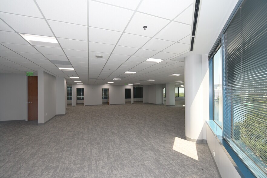 More Photos Of 225 E Robinson St, Orlando Office Residential For Lease