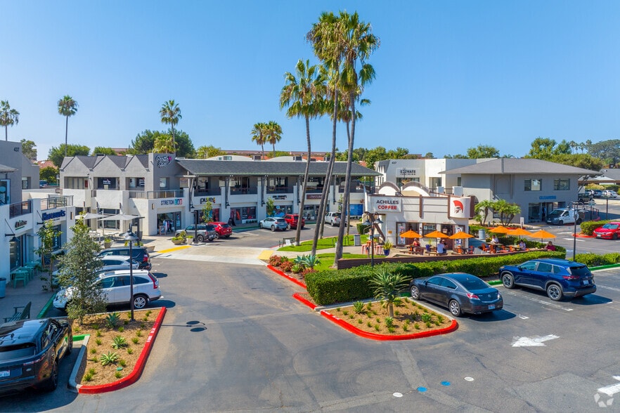 More Photos Of 437 S Highway 101, Solana Beach Storefront For Lease