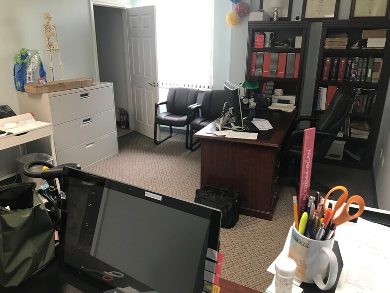 More Photos Of 9201 N Waukegan Rd, Morton Grove Medical For Sale