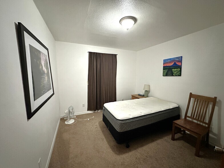 More Photos Of 309 8th St, Hugo Apartments For Sale