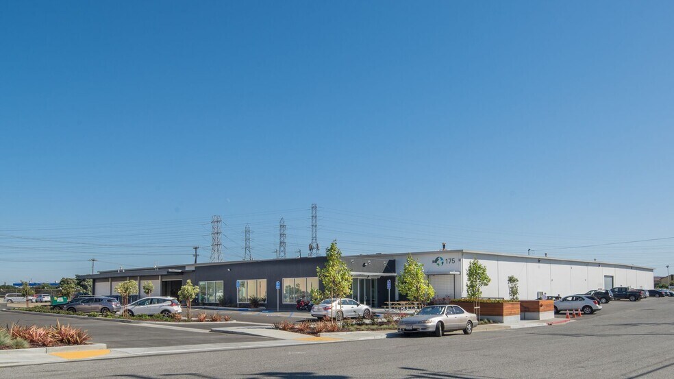 More Photos Of 105 Associated Rd, South San Francisco Unknown For Lease