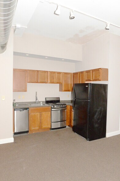 More Photos Of 523 Main St, Buffalo Storefront Retail Office For Sale