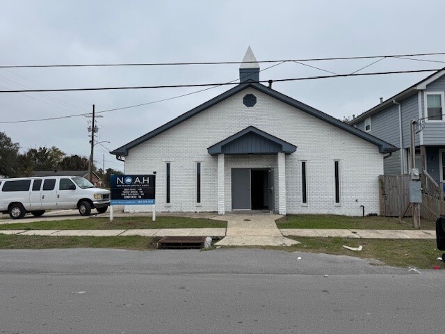 Primary Photo Of 1447 Benton St, New Orleans Religious Facility For Sale