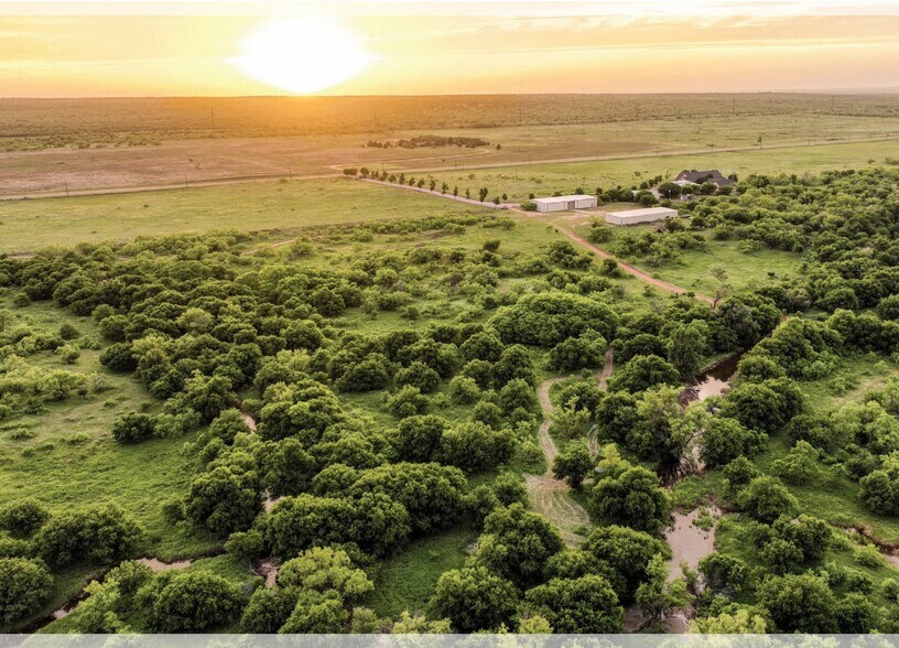 More Photos Of 1510 US Highway 83, Childress Land For Sale