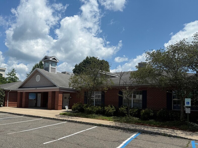 More Photos Of 4 Royal Rd, Flemington Freestanding For Sale