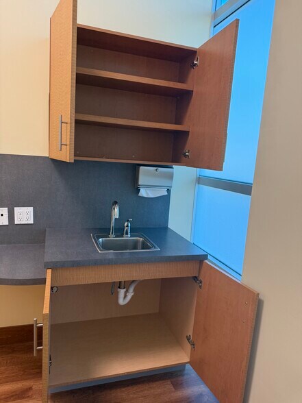 More Photos Of 3291 Woods Edge Pky, Bonita Springs Medical For Sale