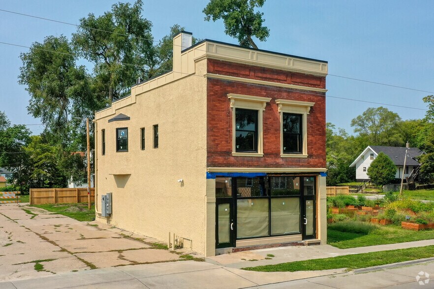 Primary Photo Of 3116 N 24th St, Omaha Storefront For Lease