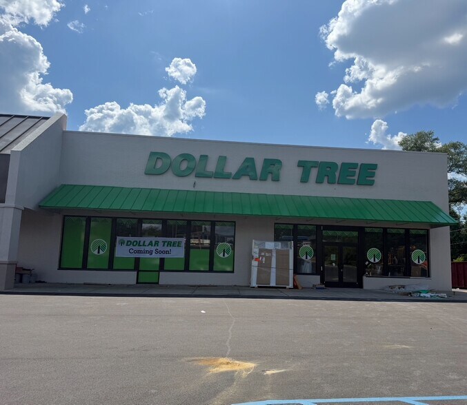 More Photos Of 100 Westgate Plz, Andalusia General Retail For Lease