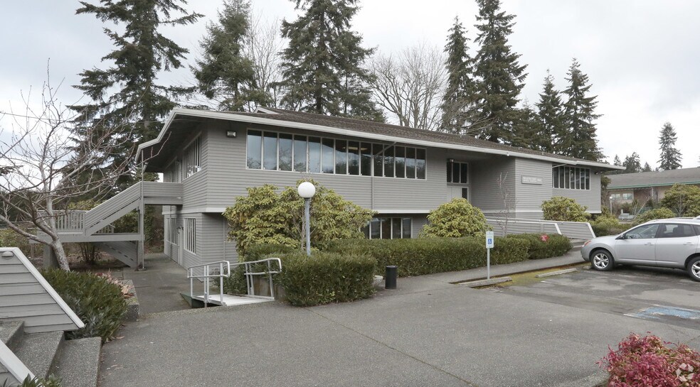 Primary Photo Of 14042 NE 8th St, Bellevue Medical For Lease