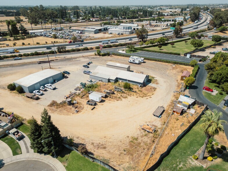 More Photos Of 901 E Broadway Ave, Atwater Specialty For Sale