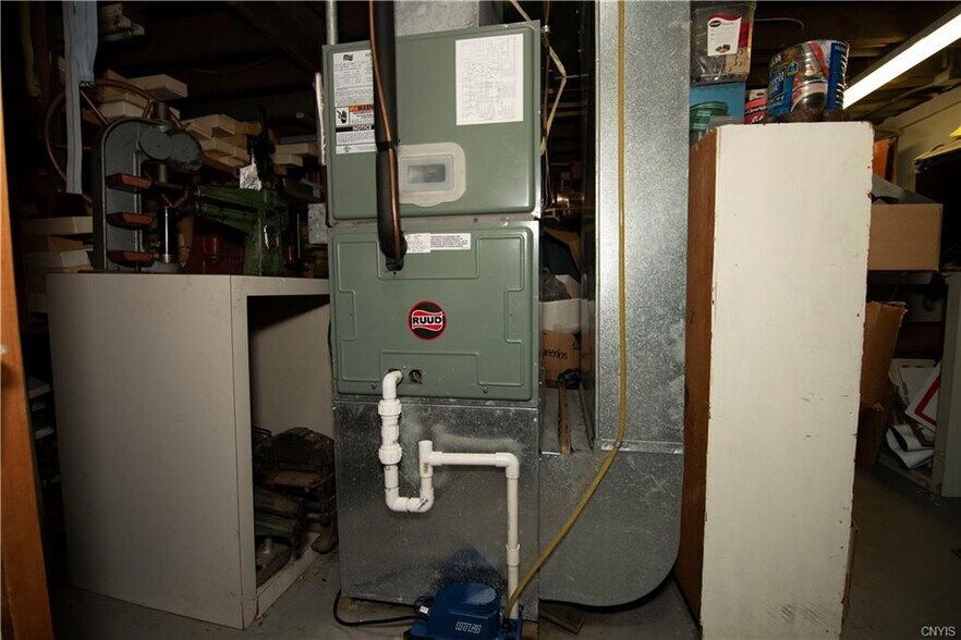 More Photos Of 1409 Milton Ave, Solvay Storefront For Sale