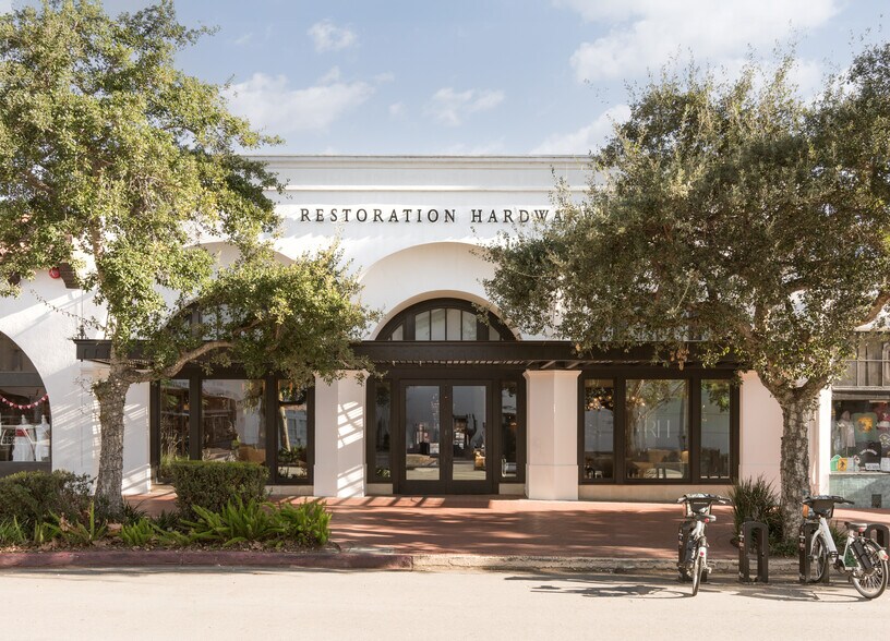 More Photos Of 710-720 State St, Santa Barbara General Retail For Lease