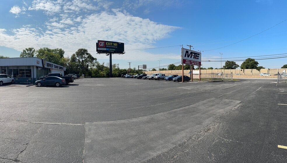 More Photos Of 16725 Van Dam Rd, South Holland Freestanding For Sale