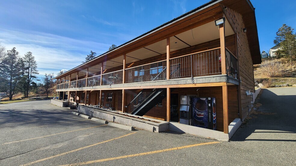 More Photos Of 1414 Cariboo Hwy, Clinton Hotel For Sale