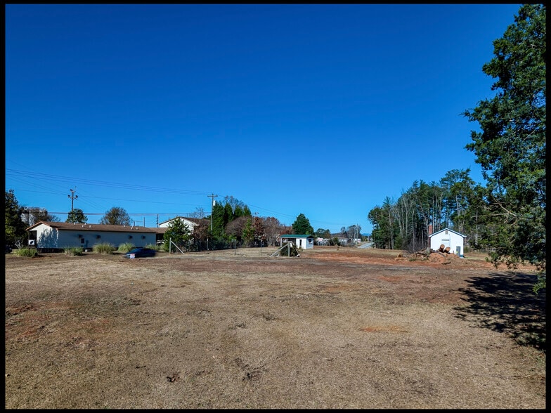 More Photos Of 101 S Cove Rd, Seneca Land For Sale