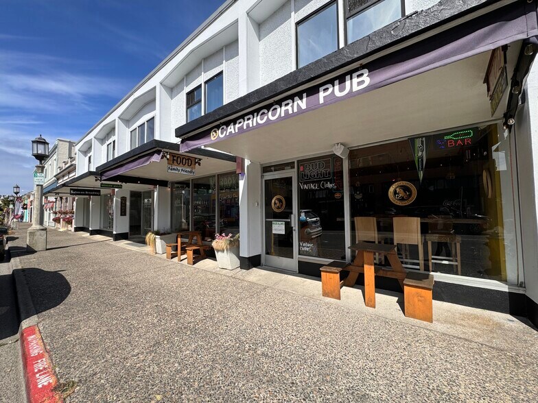 More Photos Of 810 Broadway, Seaside Storefront Retail Office For Sale