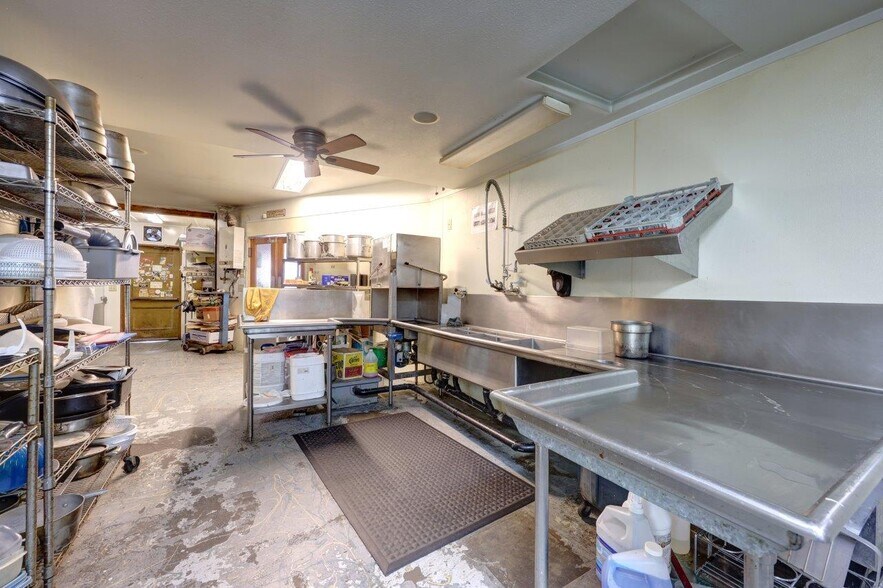 More Photos Of 1917 Pacific Ave, Long Beach Restaurant For Sale