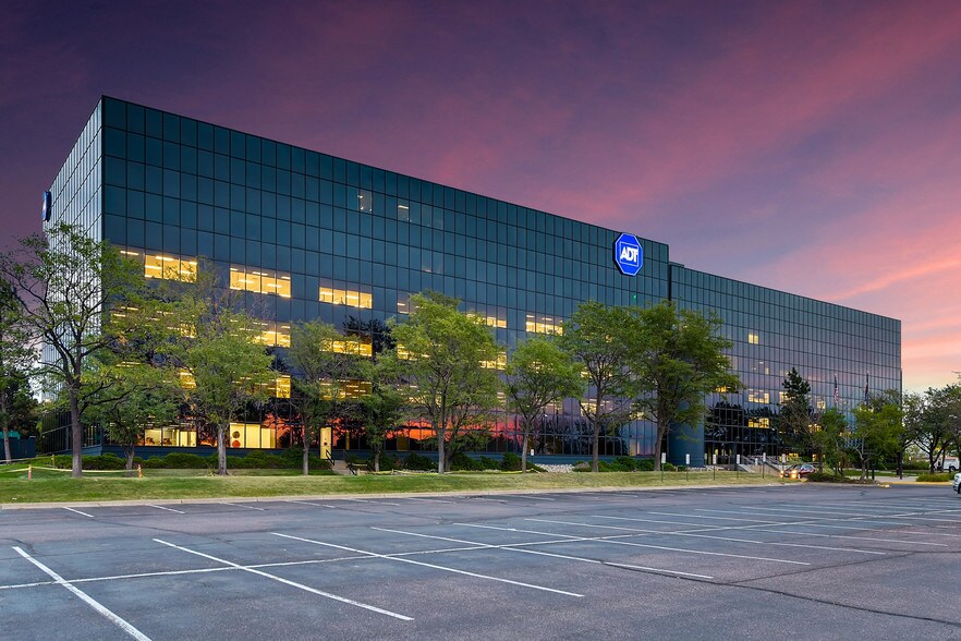 More Photos Of 3190 S Vaughn Way, Aurora Coworking Space